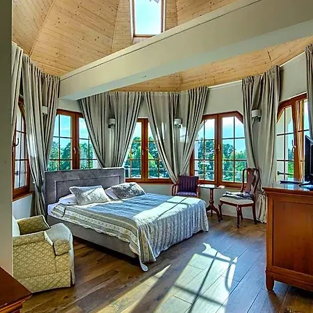 Rybical Hotel 4*